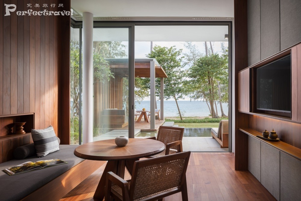 Alila Villas Koh Russey - Accommodation - One Bedroom Beach Villa Living Room.JPG